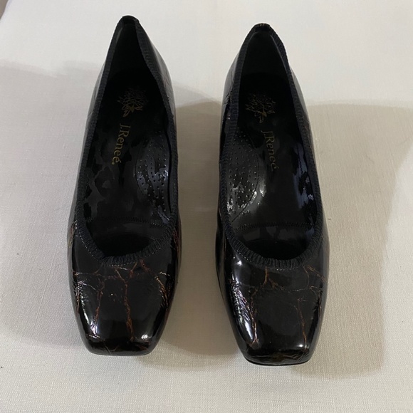 J. Renee Flat - Picture 5 of 6